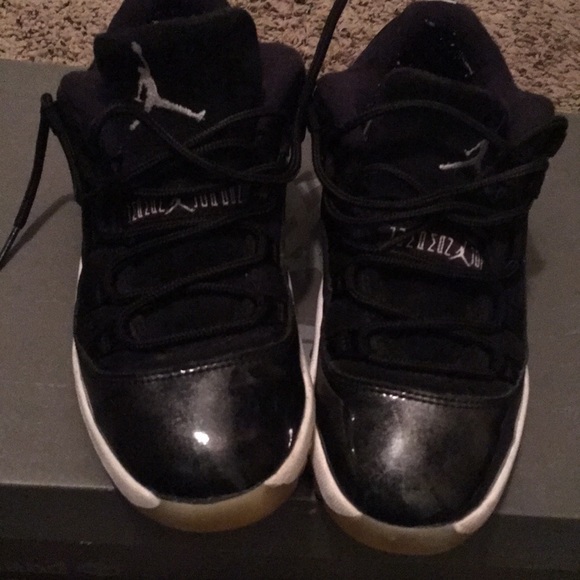 Jordan’s - Picture 1 of 4